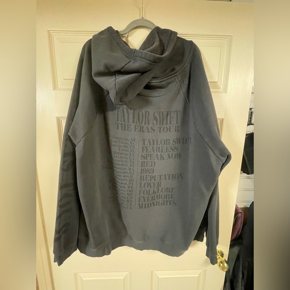 Taylor Swift “The Eras Tour” Hoodie – 4XL Plus – Rare & Iconic - Picture 2 of 3